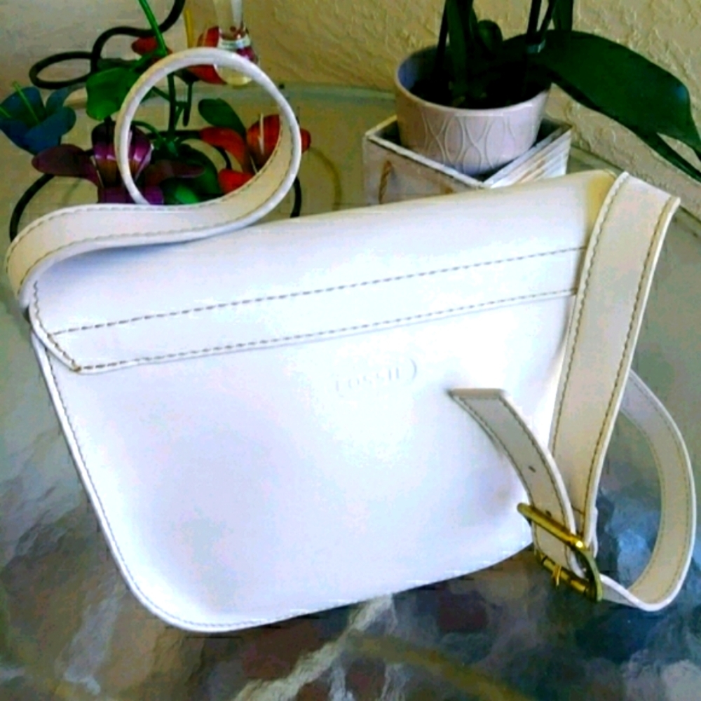 Gorgeous Large Austin Fossil Bag - image 5